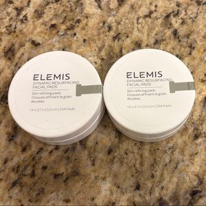 ELEMIS Dynamic Resurfacing Pads in White Packaging